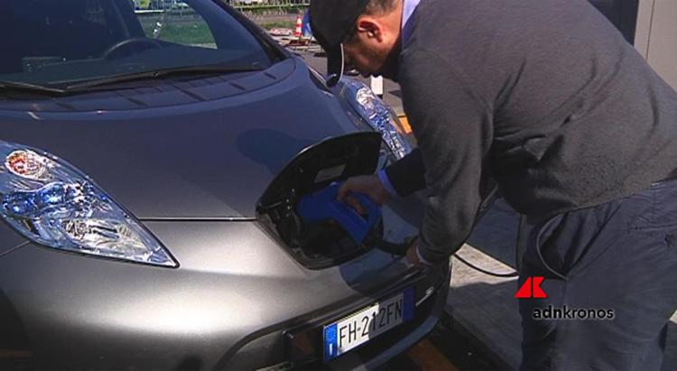 Enel: inaugura 3 punti carica veloce auto elettriche in Toscana