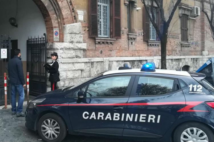 Terrorizzava 100 famiglie, manette a Roma per stalker condominiale