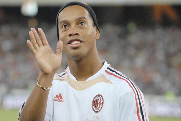 Ronaldinho ai tempi del Milan (Fotogramma)  - FOTOGRAMMA