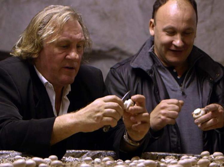 Gerard Depardieu e lo chef Laurent Audiot in una puntata di 'Bon Appetit!'