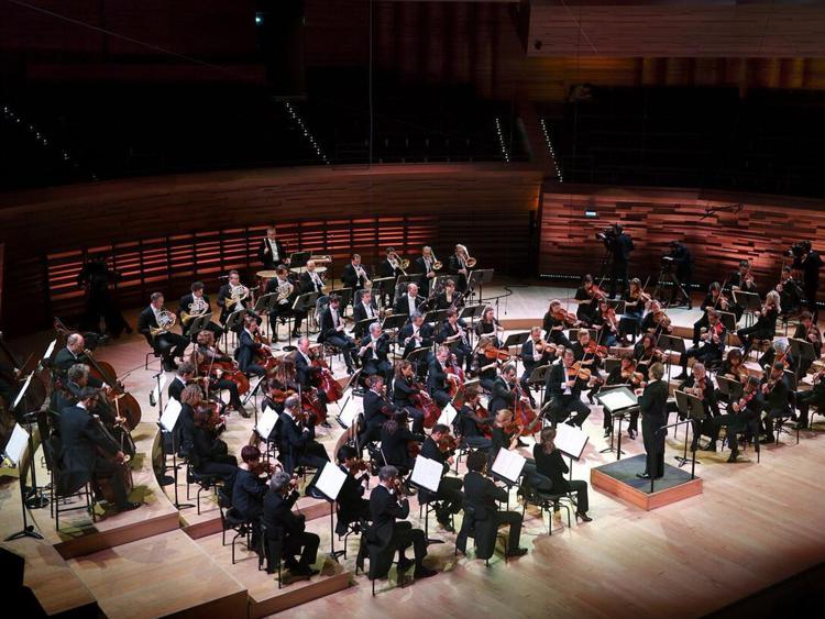 L'Orchestre national de France (foto Christophe Abramowitz)