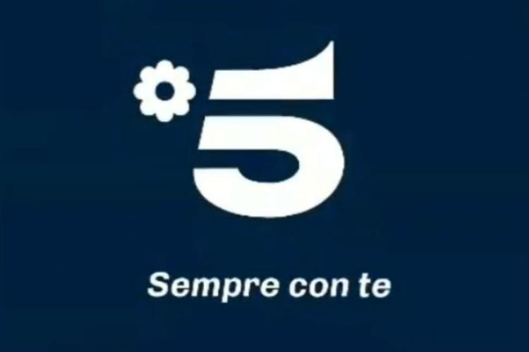Canale 5 cambia logo