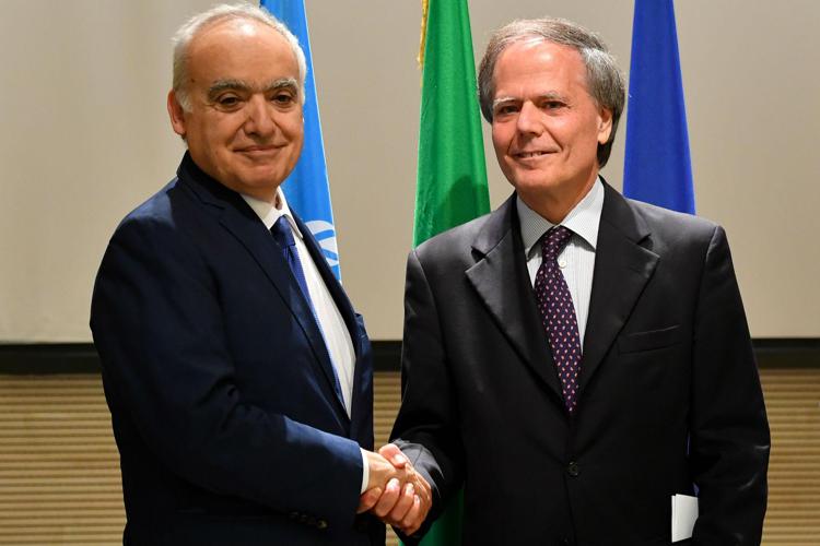 Enzo Moavero Milanesi (R) with United Nations envoy to Libya Ghassan Salame (L)