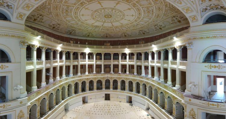 Cecilia Bartoli 'riapre' il Teatro Galli di Rimini