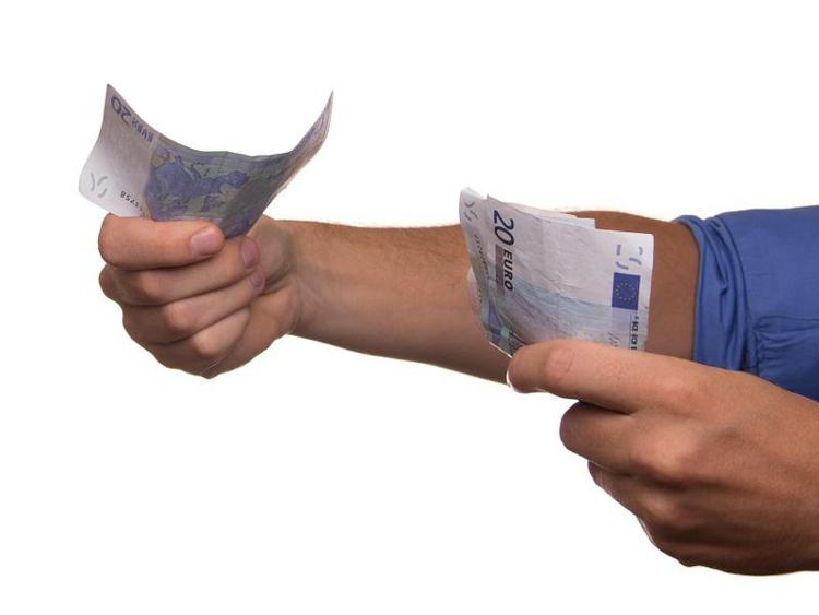 Prestiti senza busta paga: tassi e modalità di erogazione