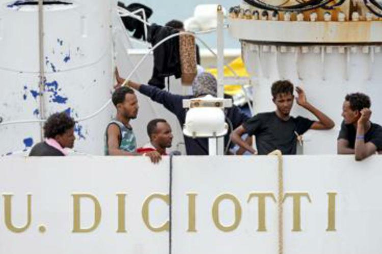 Terror risk on Italian rescue ship says Molteni