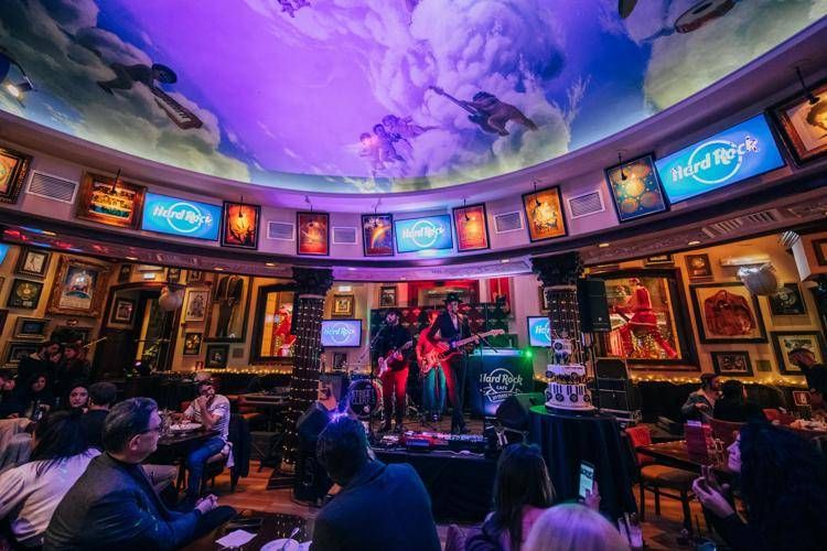 Grande party e tanti vip a via Veneto per i 20 anni di Hard Rock Cafe