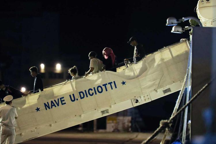 La nave Diciotti (Fotogramma/Ipa)
