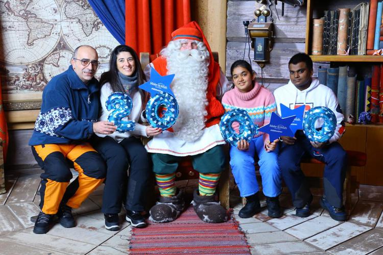 Muna in Lapponia con la sua famiglia, 'ospite' di Babbo Natale (foto Make a Wish Italia) - MAKE A WISH ITALIA