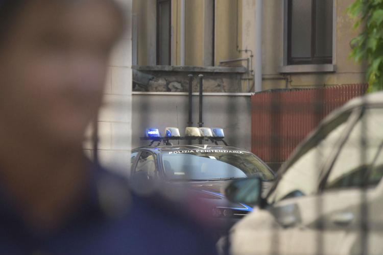 Coronavirus, a Milano muore assistente capo della Polizia Penitenziaria