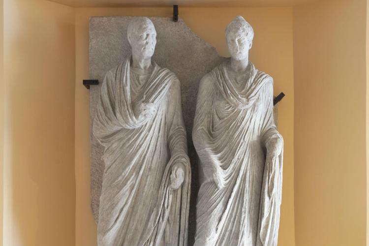 Roma: alla Centrale Montemartini il rilievo funerario di Eurisace e Atistia