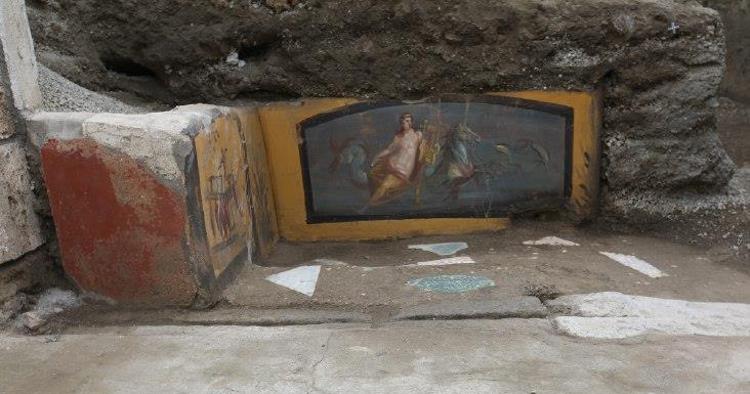 Pompei: dagli scavi torna alla luce un'antica'tavola calda'