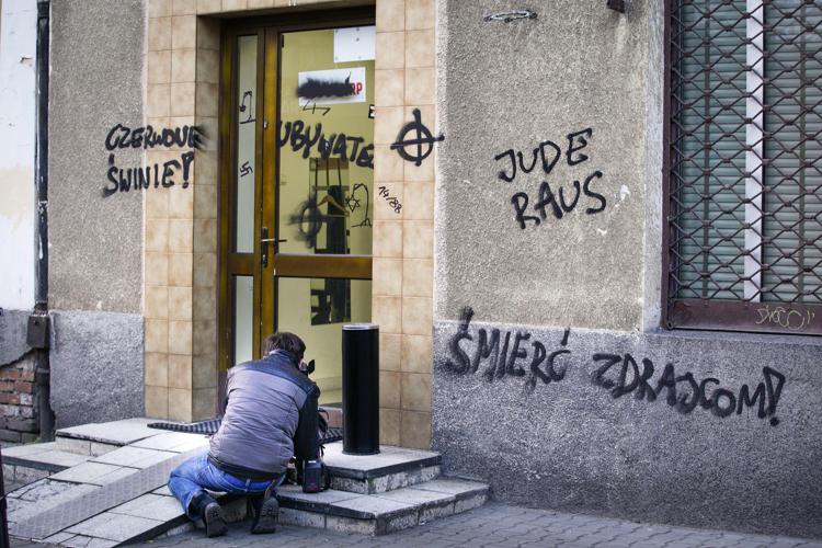 Scritte antisemite a Varsavia (Fotogramma /Ipa)