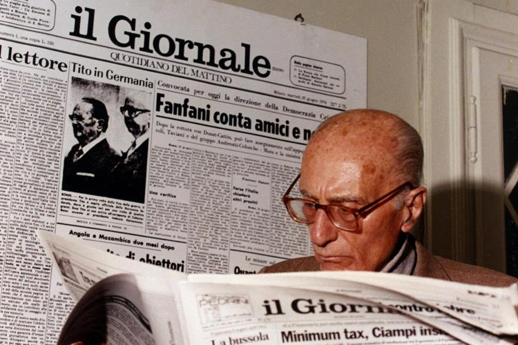 Indro Montanelli nella sede de 'Il Giornale' nel 1991 (FOTOGRAMMA)