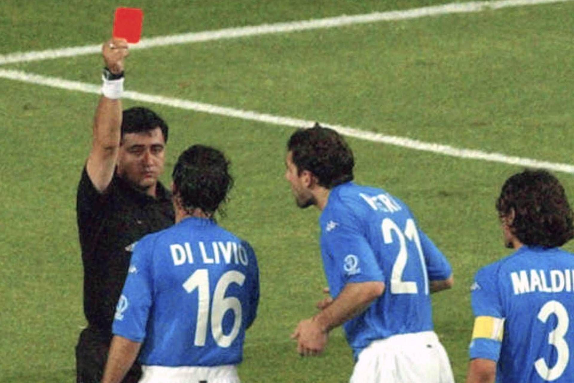 Moreno Attacca Il Trap Risponde