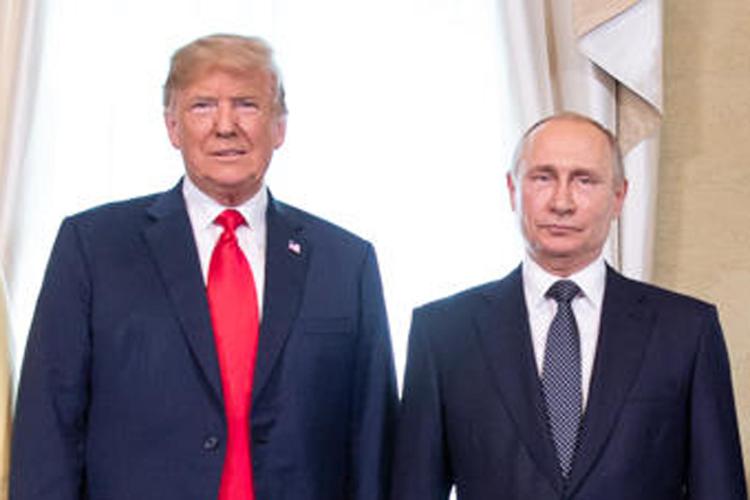 Donald J. Trump  e Vladimir Putin  (IPA/Fotogramma)