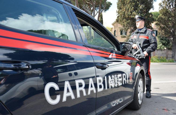 Roma: carabinieri scoprono cittadino serbo con 166 veicoli intestati