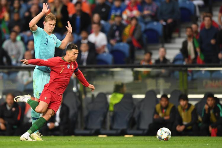 Ronaldo e De Ligt in azione (Afp) - AFP