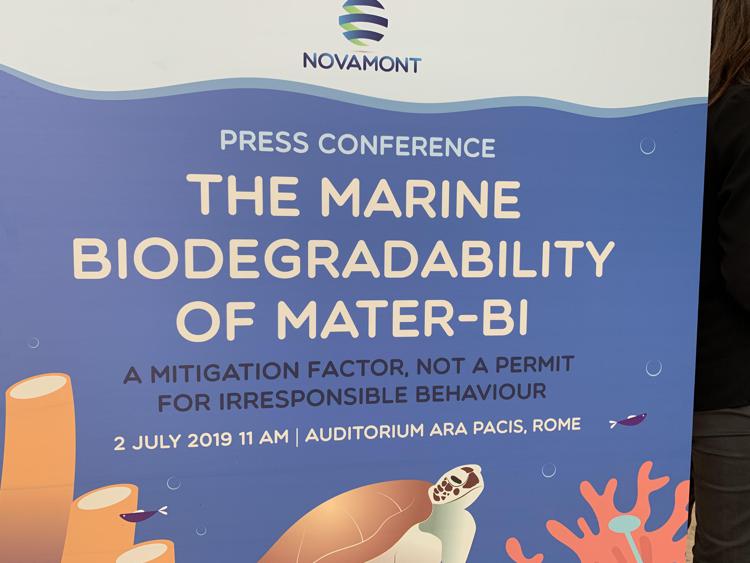 Sostenibilità: scienza conferma biodegradabilità marina della bioplastica