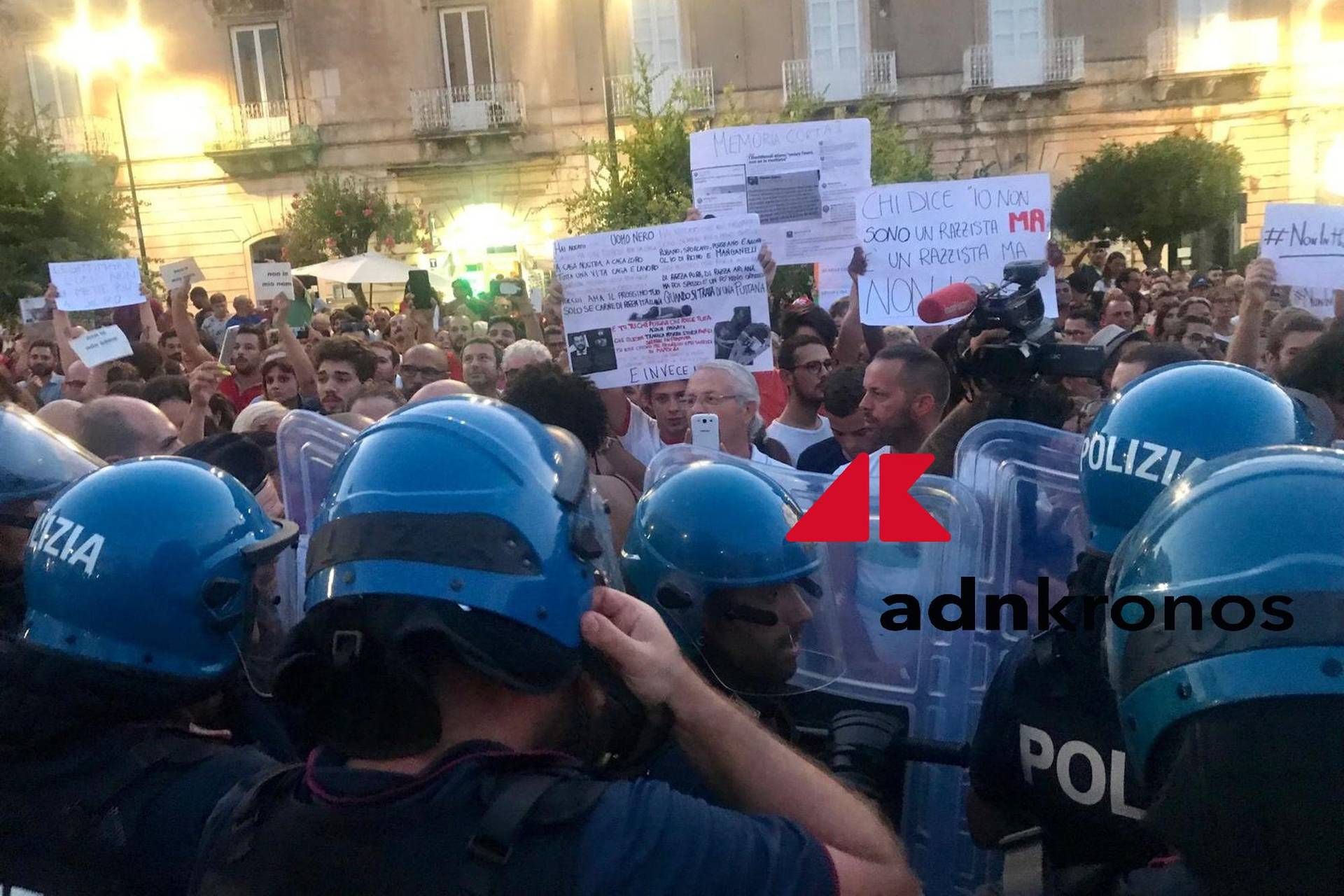 contestazioni salvini sicilia adn
