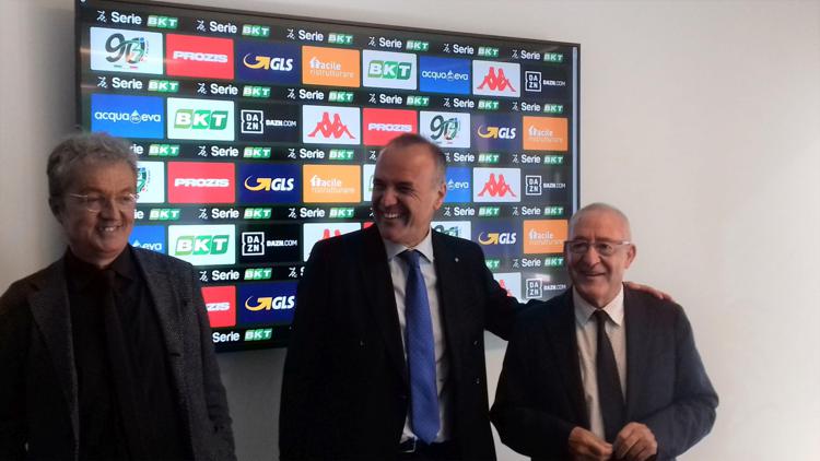 Il presidente della Lega B, Mauro Balata con Vigorito e Corrado - Foto Lega B