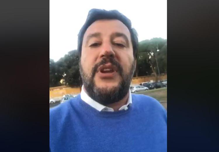 Salvini a Conte: 