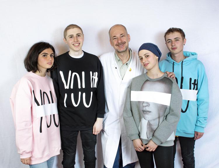 Arrivano le felpe Youth, stilisti i ragazzi che combattono il cancro