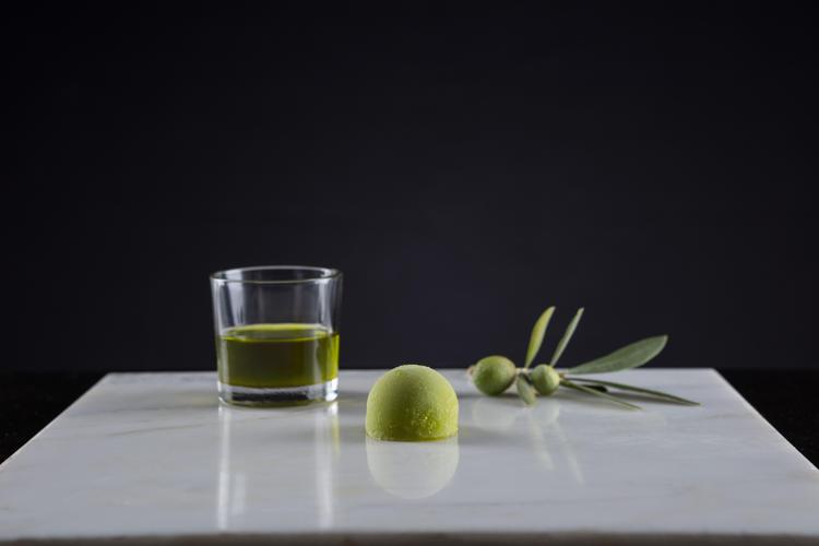 Alimenti: arriva il frantoio domestico per l'olio d'oliva pronto in pochi minuti