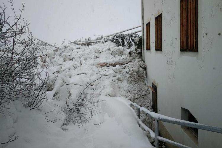 Valanga in Val Martello, abitazioni evacuate