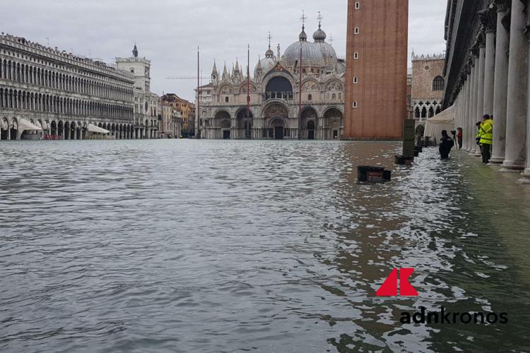 Venezia, il picco si ferma a 150 cm