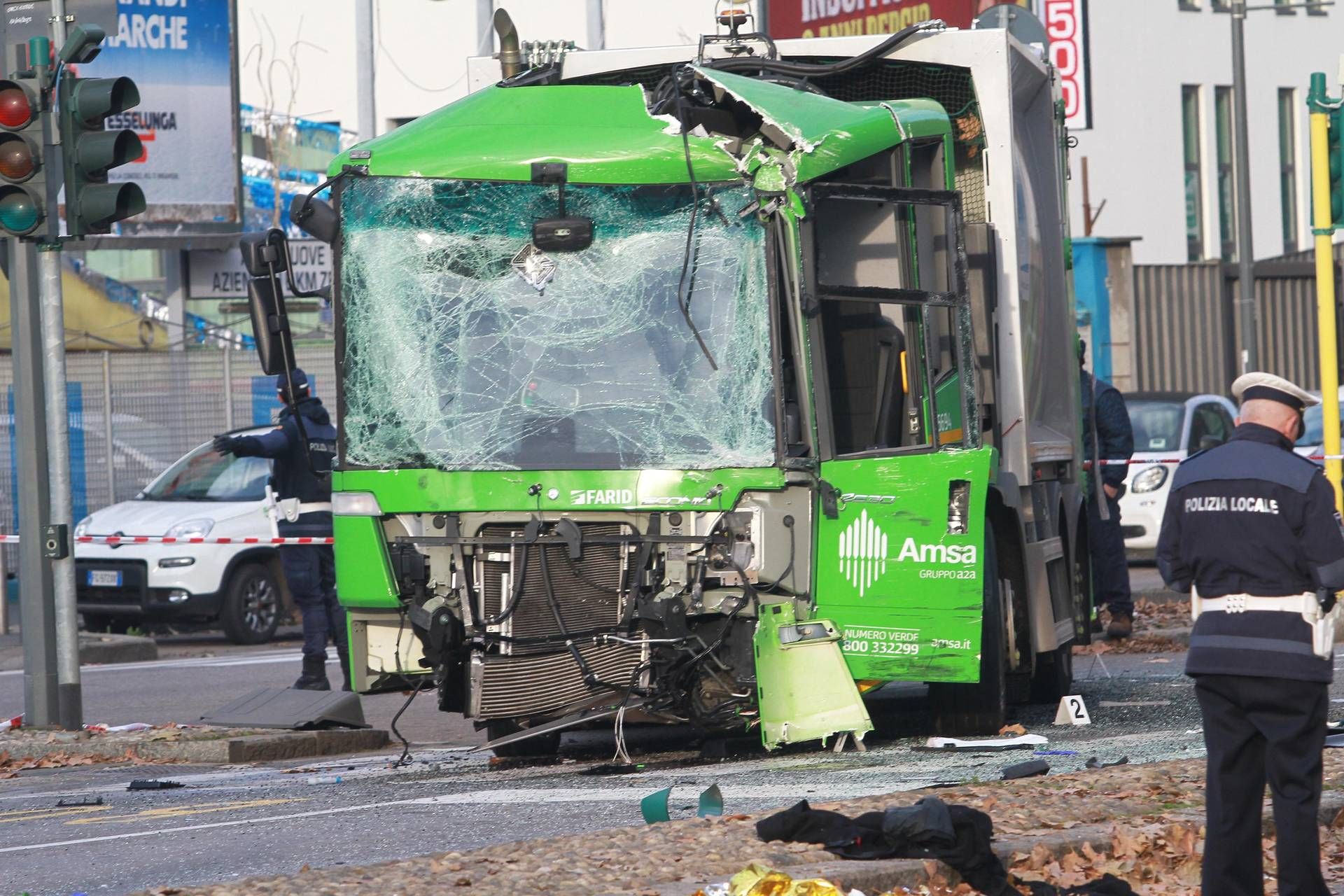 Incidente Milano Autista Interrogato Ho Avuto Un Malore