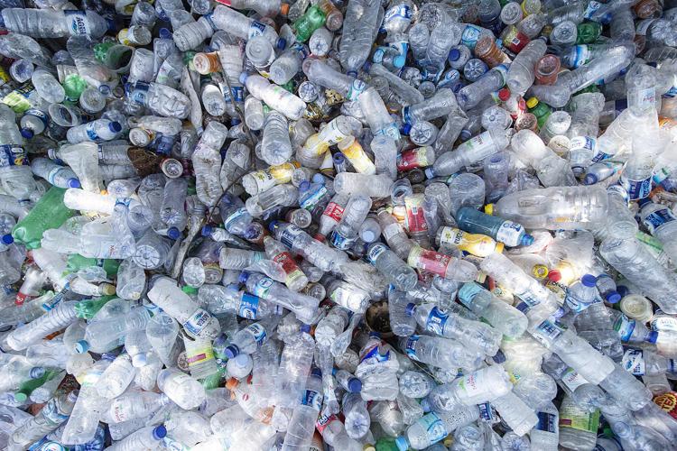 Manovra: imprese e sindacati, su plastic tax allarme resta altissimo