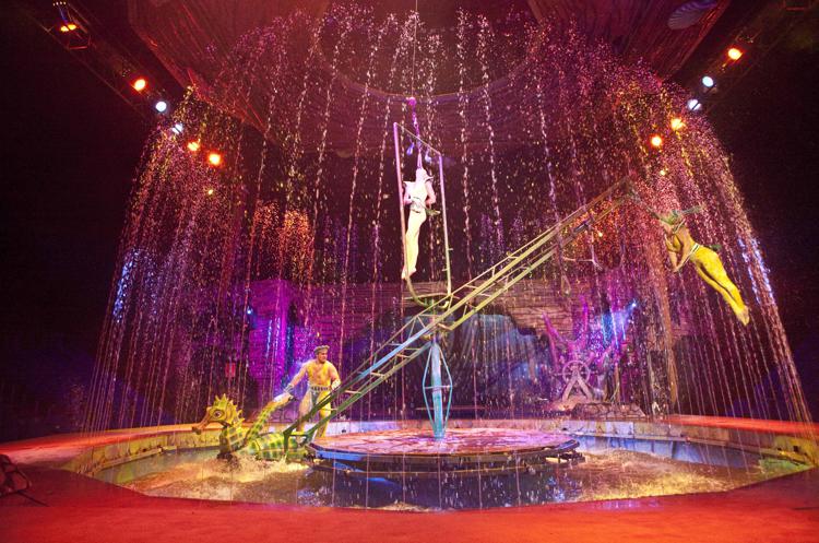 Teatro: a Roma arriva 'Aqua', il circo acquatico all'Eur per le feste