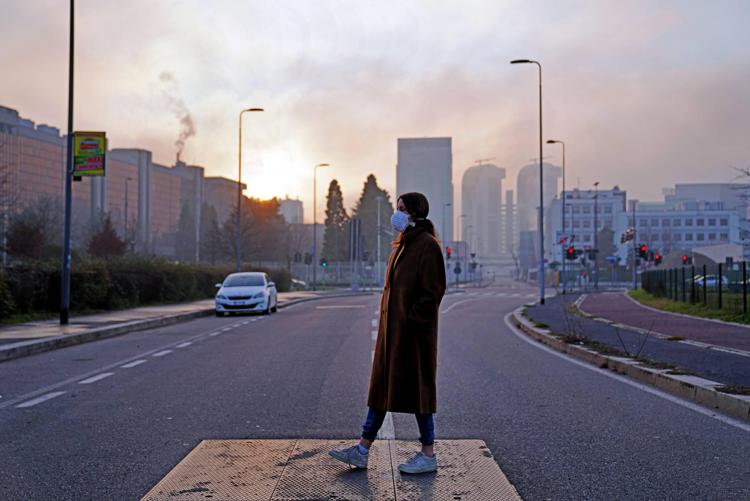 Smog: Greenpeace, in Italia fa 56mila morti l'anno e costa 61 mld di dollari