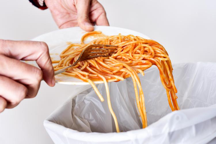 Alimenti: Italia 13esima in Ue per spreco, 65 kg pro capite l'anno