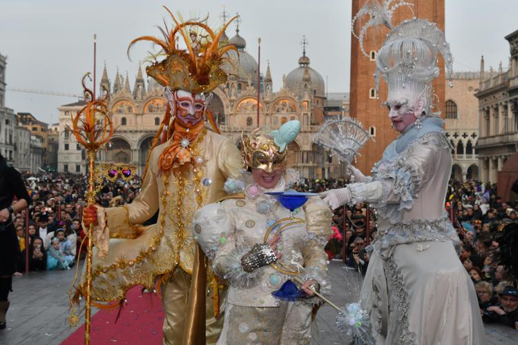 Venezia: Carnevale tra amore, gioco e follia