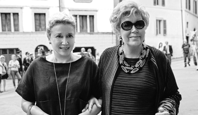Carla Fendi accanto alla nipote Maria Teresa Venturini Fendi