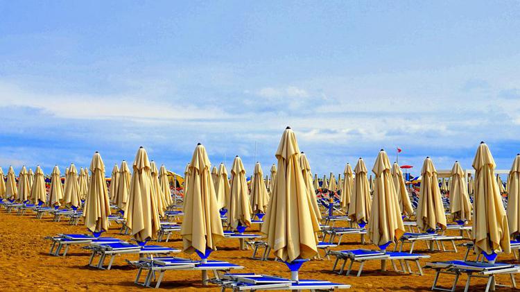 Mare: Lazio settima tra le regioni costiere per spiagge concesse