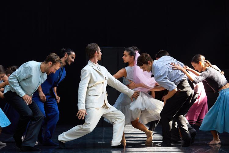 Danza, Theatre de Chaillot riapre a Parigi con Aterballetto