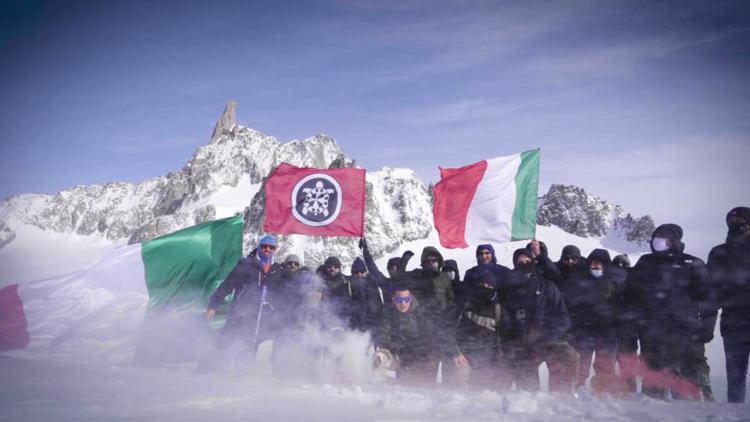 CasaPound su Monte Bianco per rivendicare confini 'scippati'