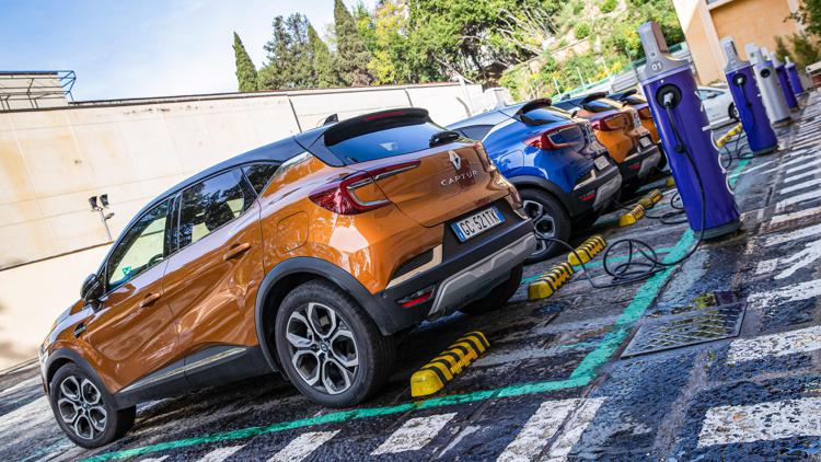 Renault: Fontana Giusti, 'sempre un passo avanti su mobilità elettrificata'
