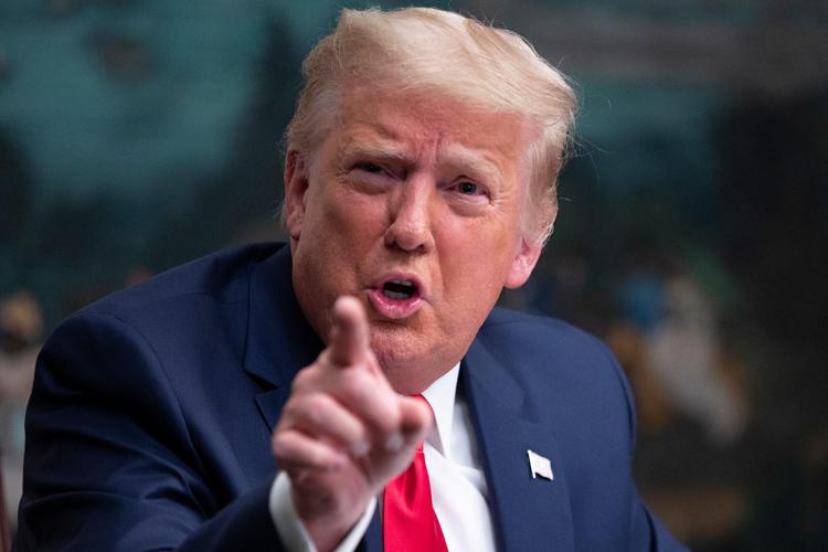 Usa: Trump arroccato con irriducibili, potrebbe rifiutarsi lasciare Casa Bianca