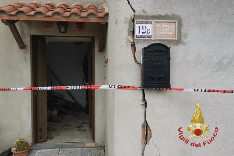 Perugia, esplode abitazione: morto un uomo di 44 anni