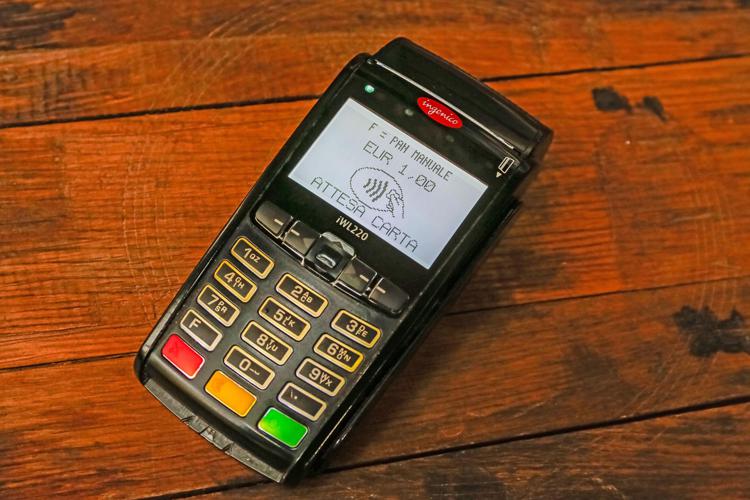 Più smart i pagamenti digitali, Visa punta sull'Intelligenza Artificiale
