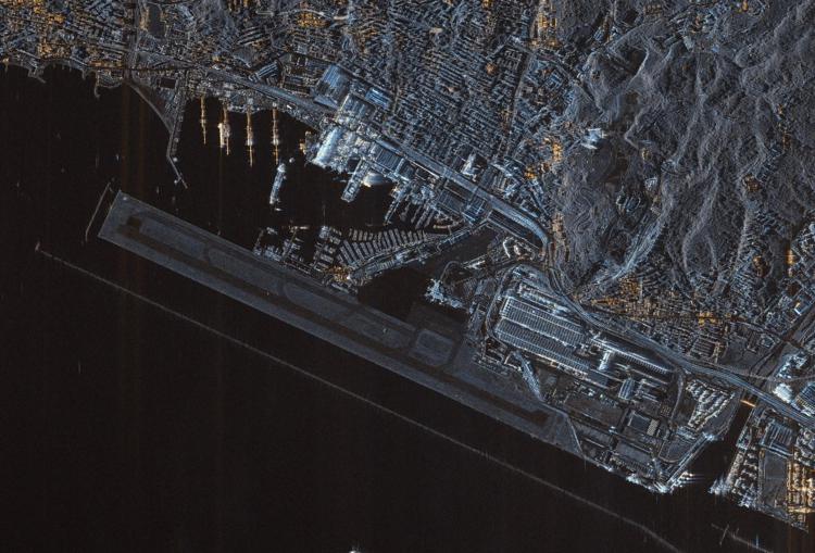 Il porto di Genova visto dai satelliti Cosmo SkyMed (Foto Uff. Stampa ASI) 