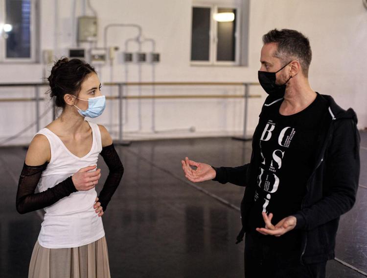 il coreografo Simone Valastro  'autore' di 'Pandora', il balletto realizzato per i danzatori del Teatro dell'Opera di Roma