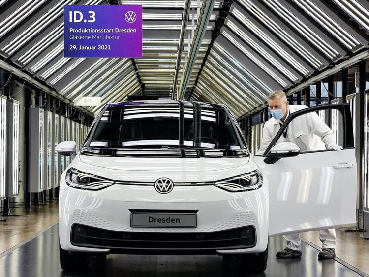Volkswagen avvia la produzione della ID.3 a Dresda