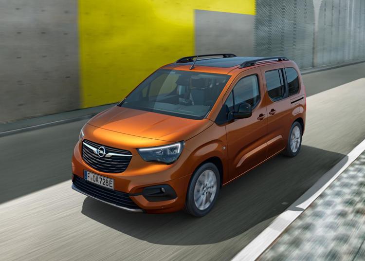 Nuovo Opel Combo-e Life, l'eroe di tutti i giorni diventa elettrico