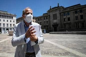 Crisanti: "Un anno da Codogno, così si è perso treno per fermare virus" Crisanti: "Un anno da Codogno, così si è perso treno per fermare virus"