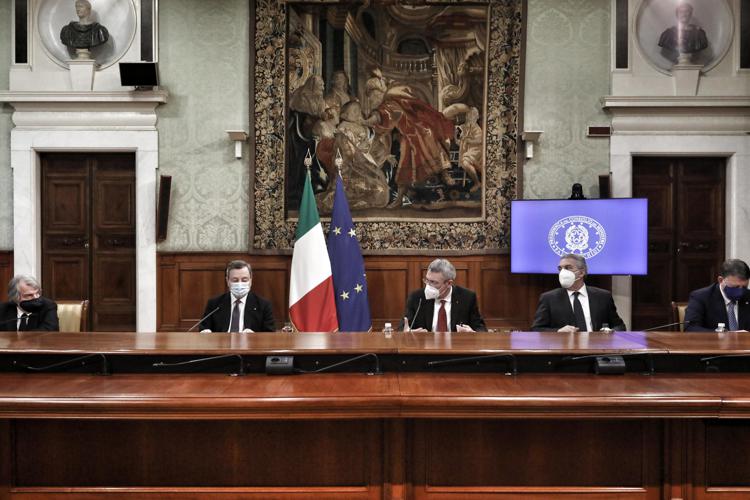 Draghi e Brunetta firmano Patto con sindacati: primo passo ma molto da fare